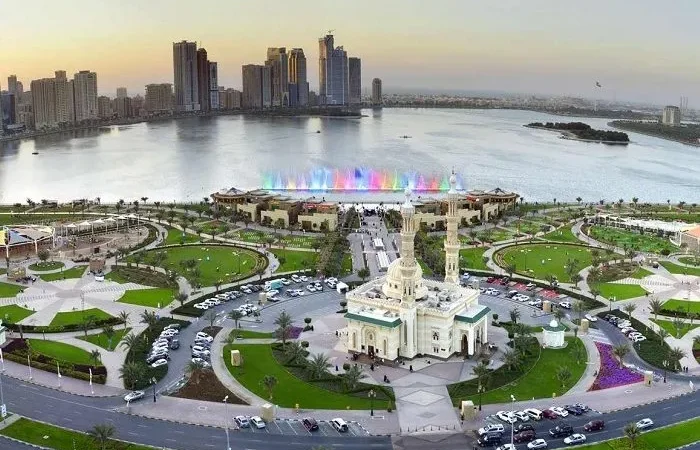 904389534Sharjah_al-majaz-waterfront-700×600